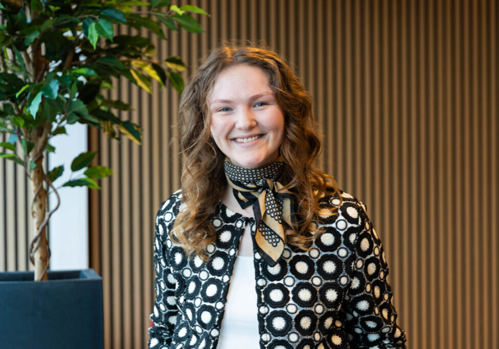 – Vi er i gang med et generasjonsskifte i selskapet. Det er helt klart en spennende tid, og jeg er glad for å komme i gang tidlig for å sikre en god overgang, sier Camilla Dolmen i Rodo Invest. Foto: LYKT