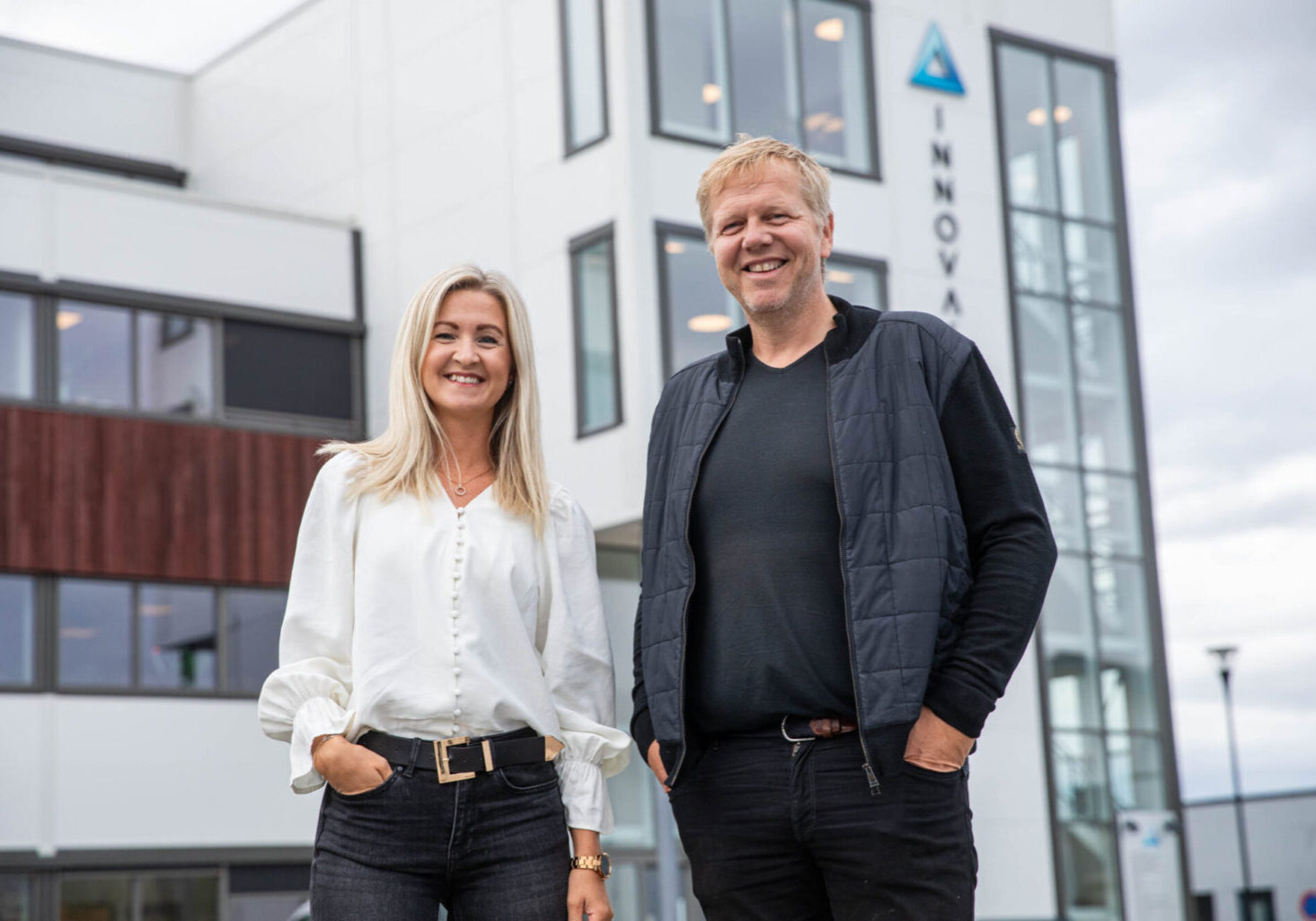 Daglig leder Ragnhild Andersen og styreleder Gisle Langli åpner for langt flere eiere i InnovArena. Det skal sikre regionens næringsliv en fortsatt relevant innovasjonsplattform. Foto: Geir Vidar Nubdal